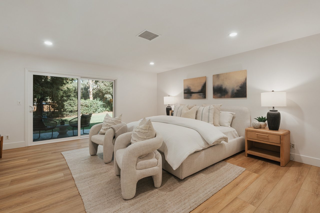 7817 E. Sandberg Lane