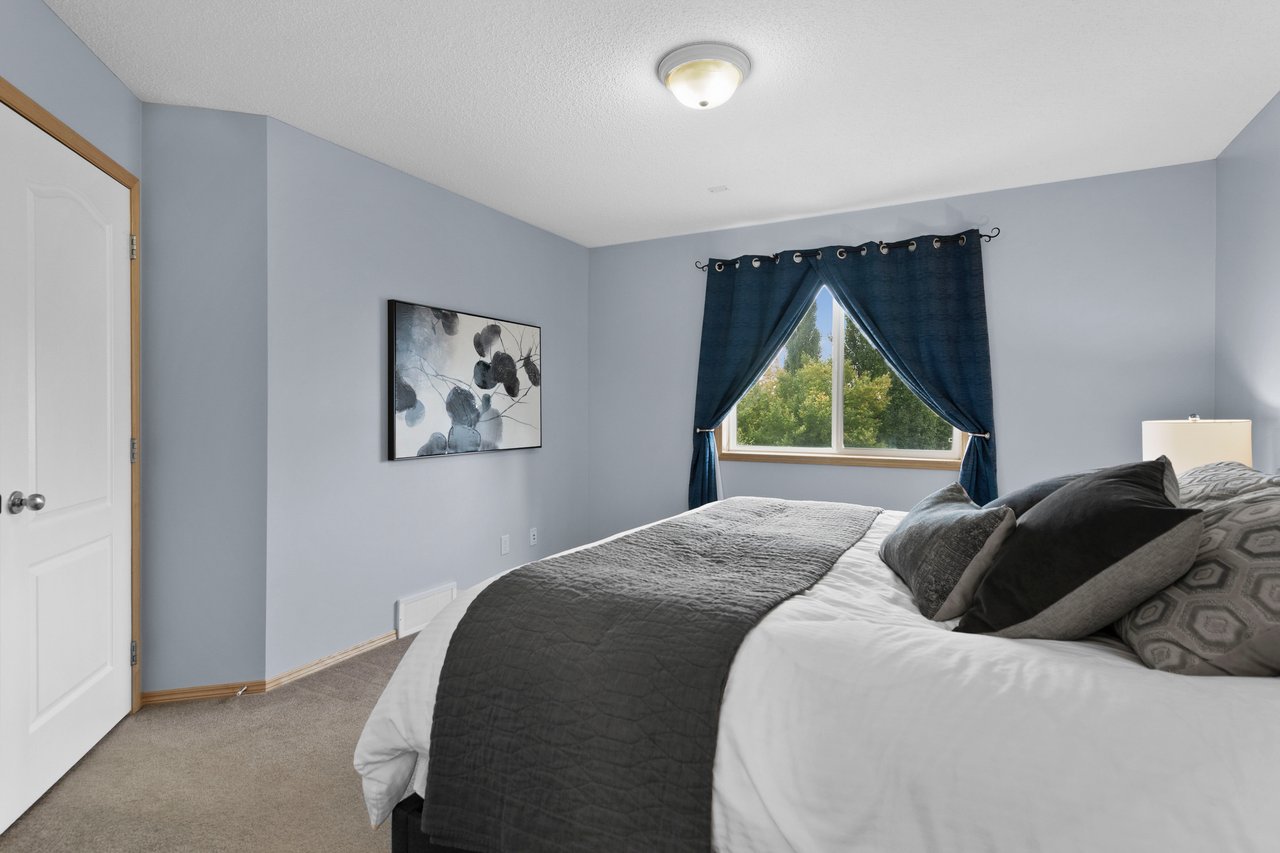 172 Tuscany Meadows Heath NW