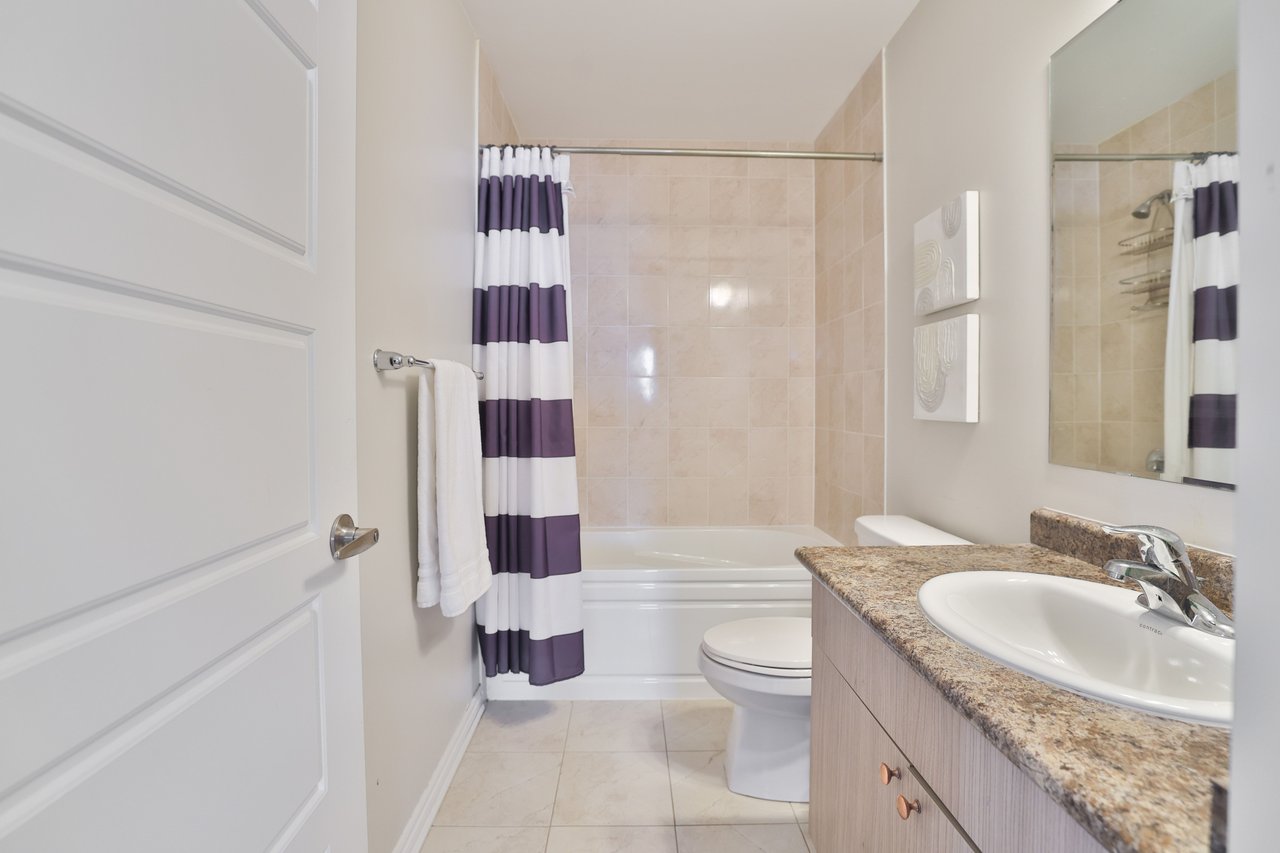 1133 Duignan Crescent, Milton