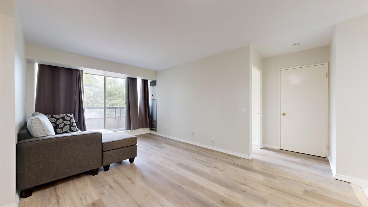 81 Townsgate Drive 211