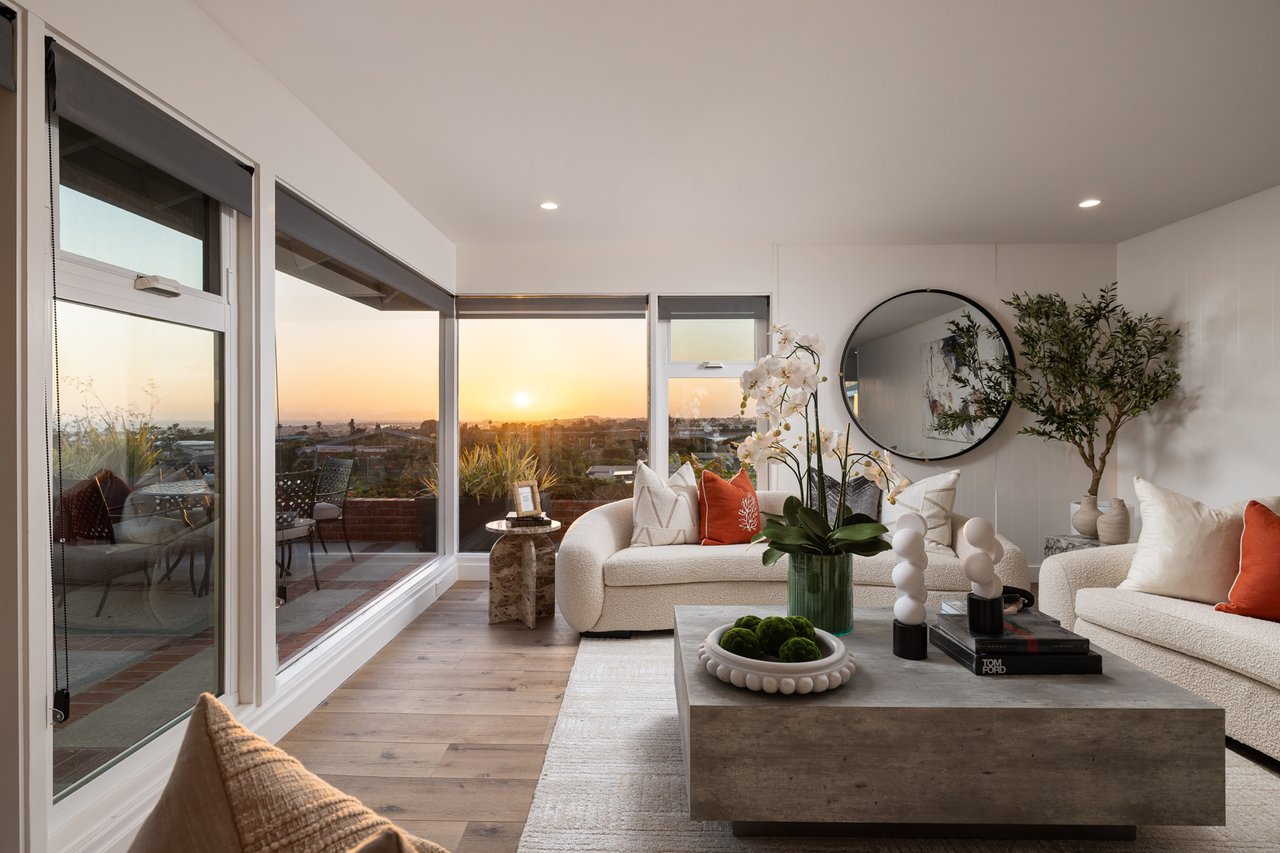 1007 White Sails Way