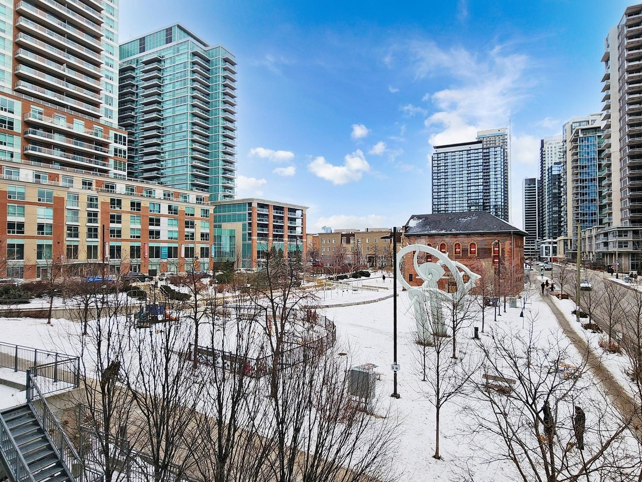 69 Lynn Williams St Unit: 204