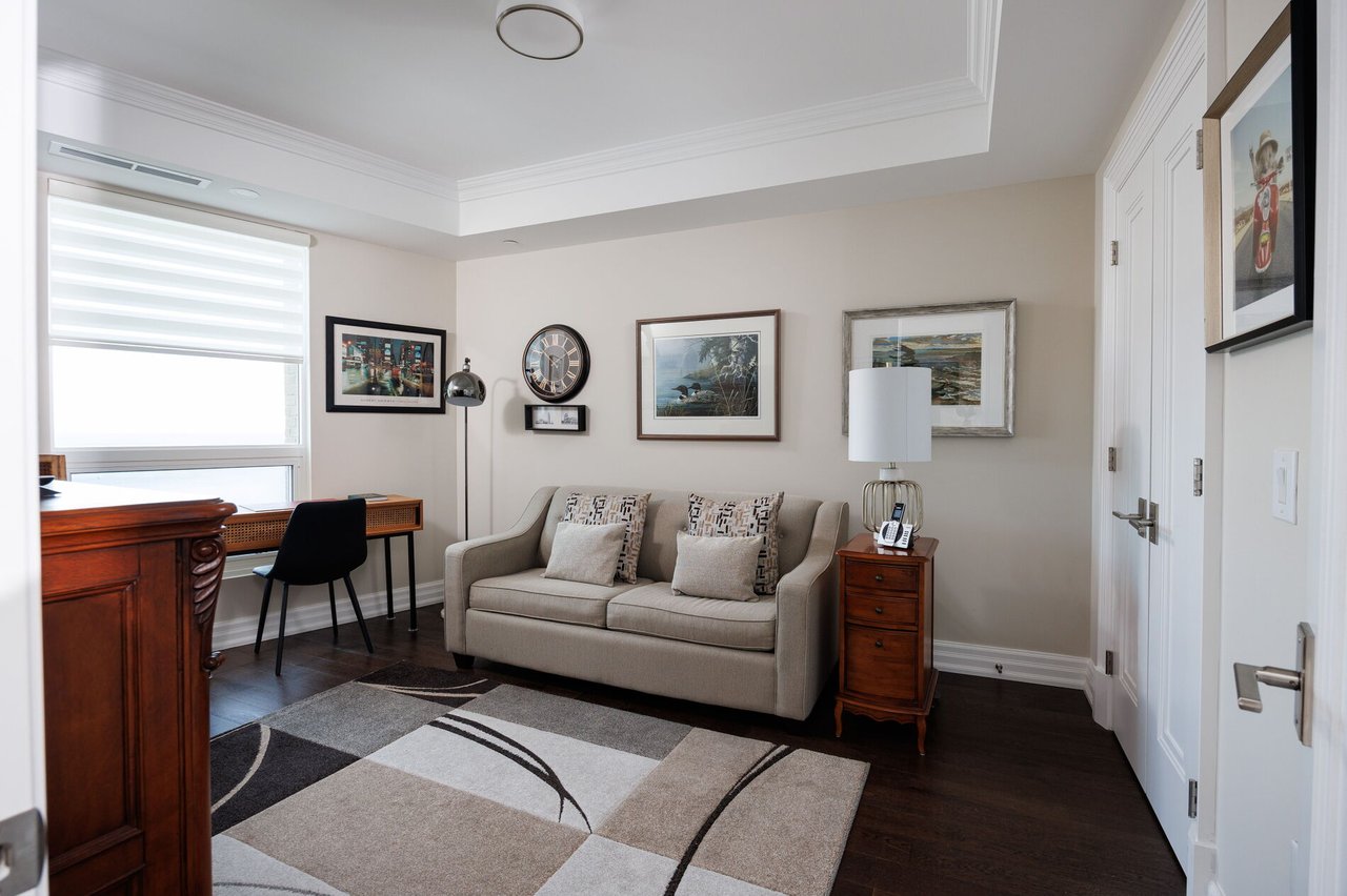 2060 Lakeshore Road 1802