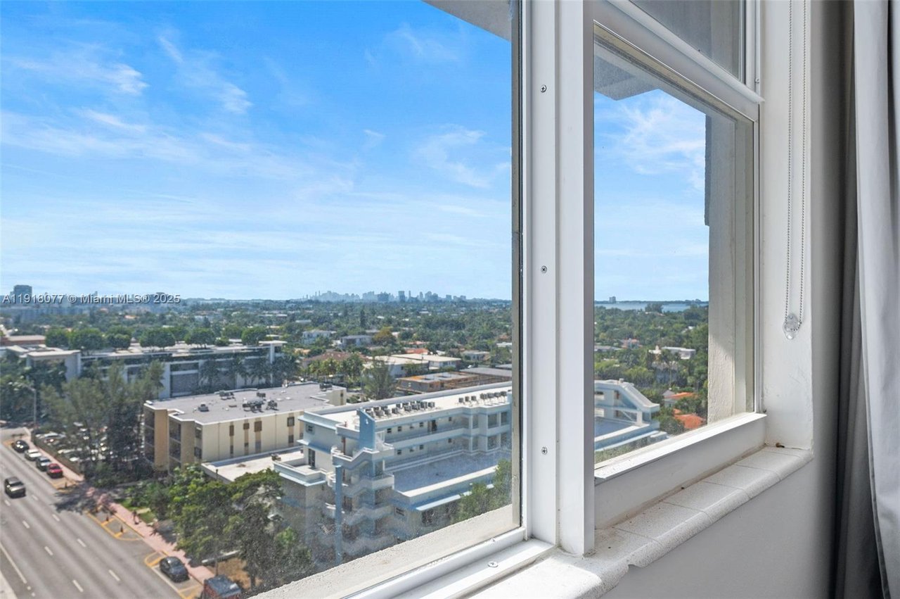 Carlisle On The Ocean Condo, Unit PH14