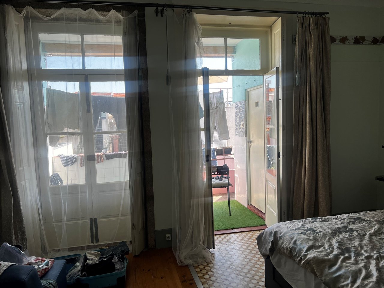 Traditional Four Story Building with Exceptional Investment Potential on Rua do Almada Porto