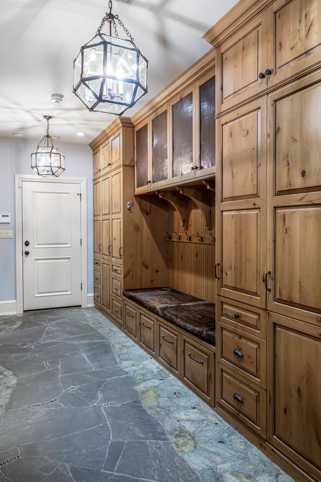 mudroom