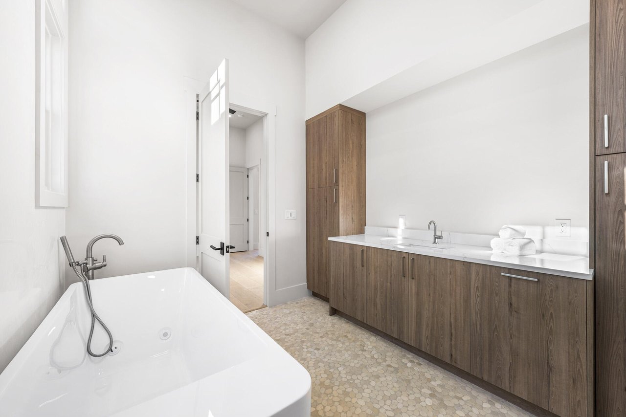 75 N Southern Cross Lane