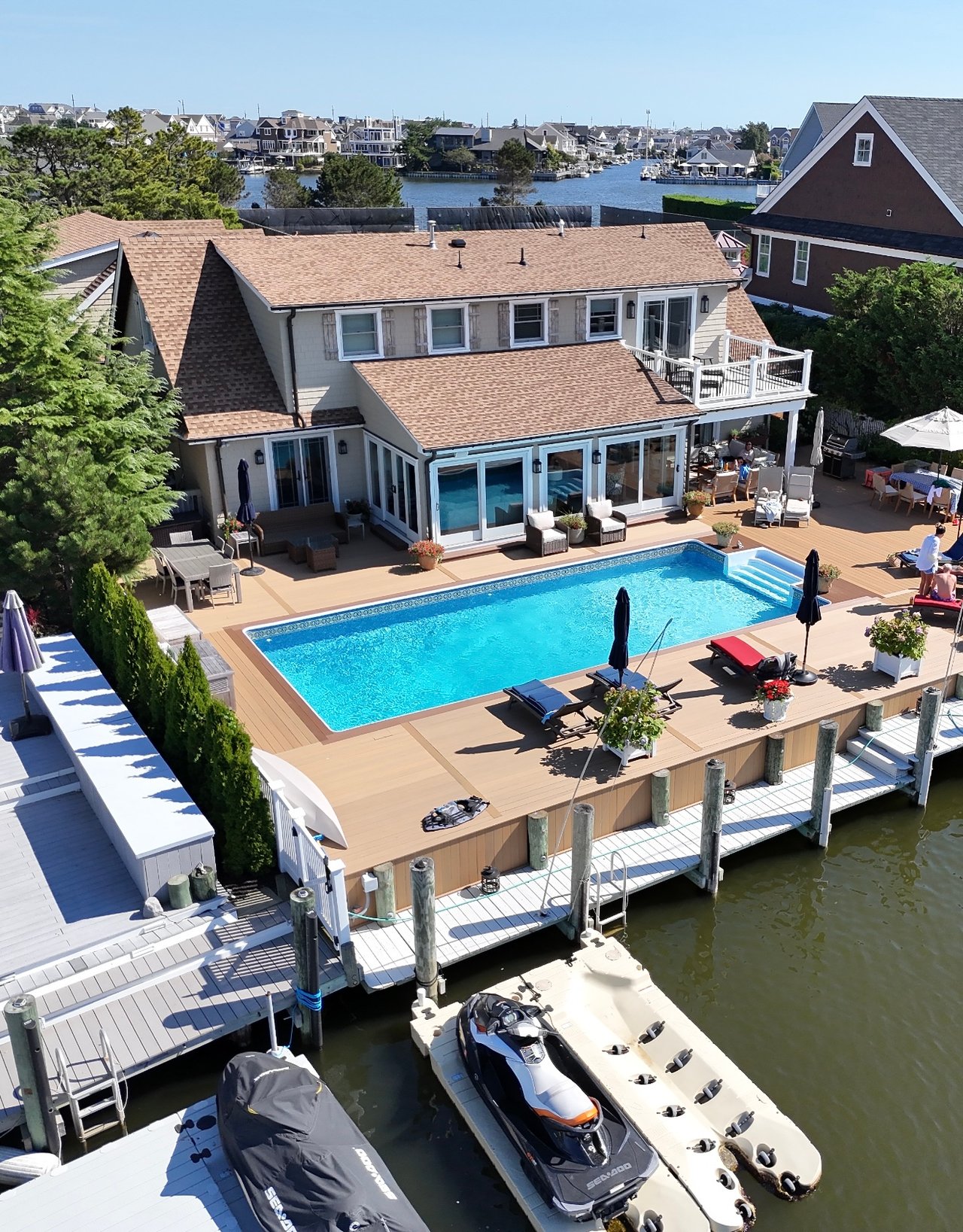 #149 Exclusive Curtis Point Home with Pool