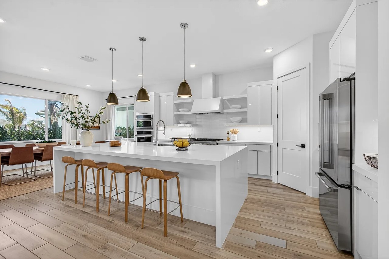 12249 Waterstone Cir