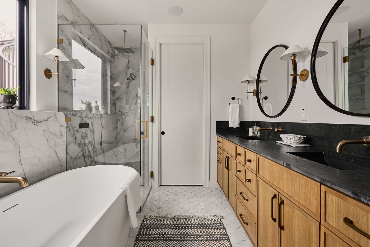 1604 Taylor Gaines Street