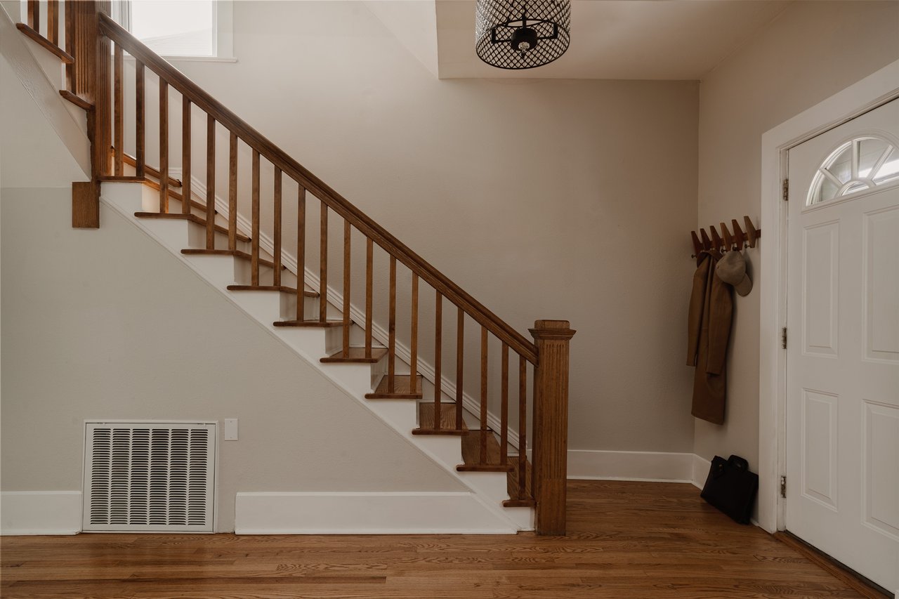 4208 Umatilla Street: A 1900 Victorian That Gets Sunnyside Right
