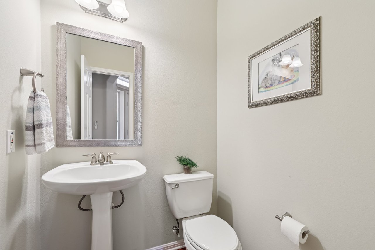 Elegant Condo in Gated community -Great location 