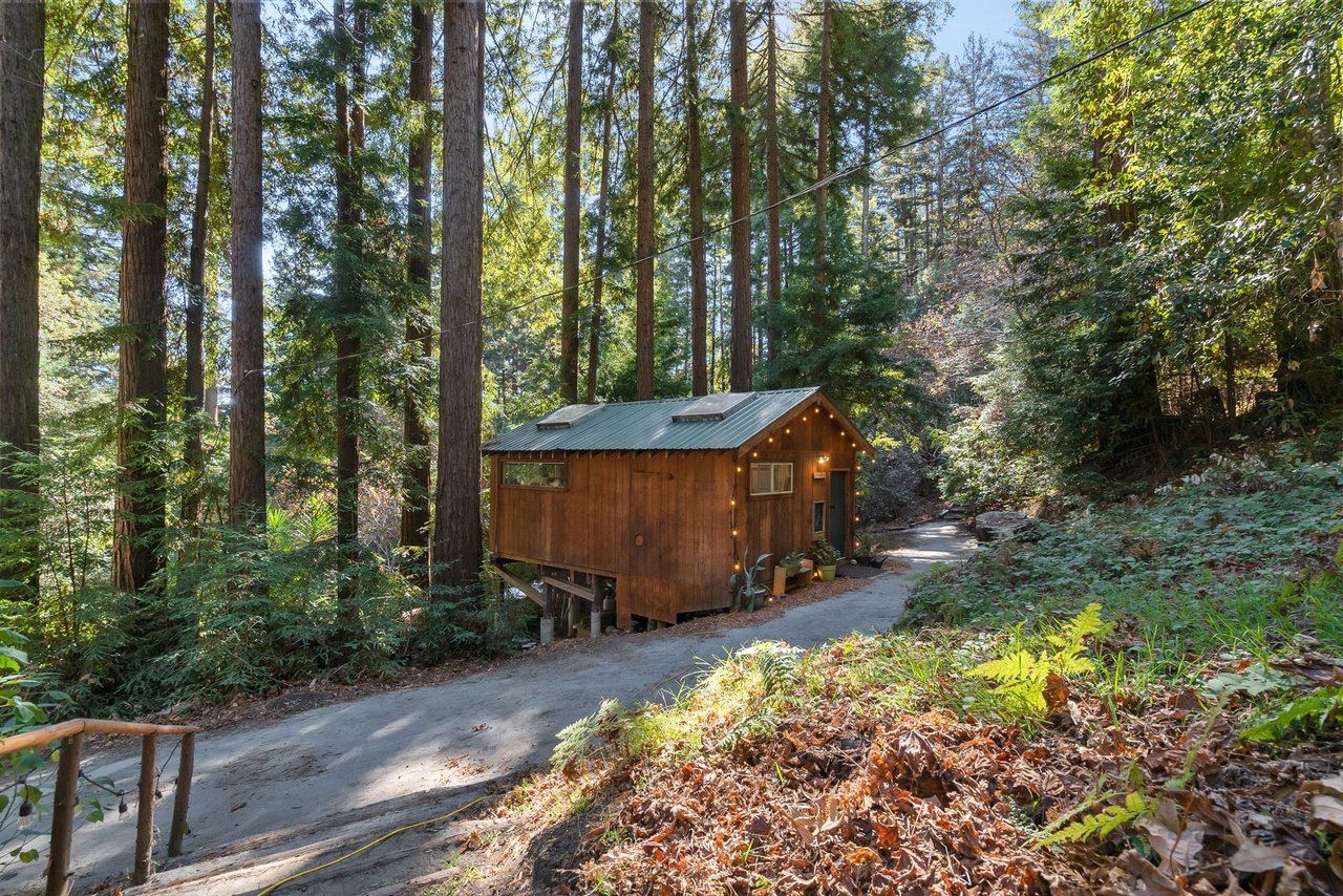 6121 Fern Flat Road