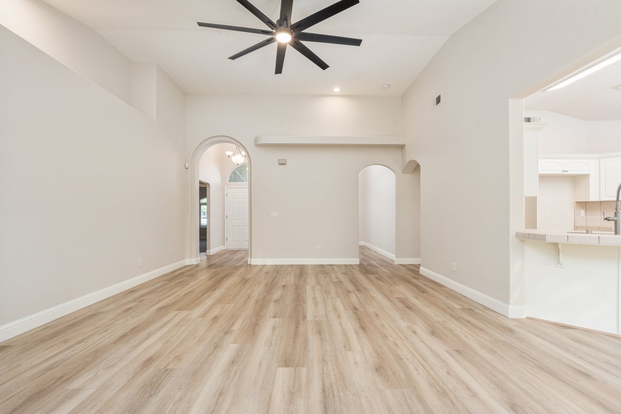 5049 W Locust Ave