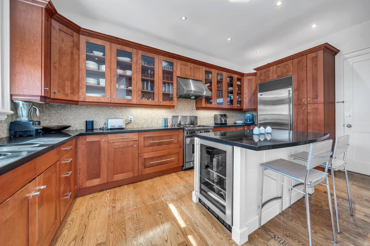 Sun-Filled Corner Lot