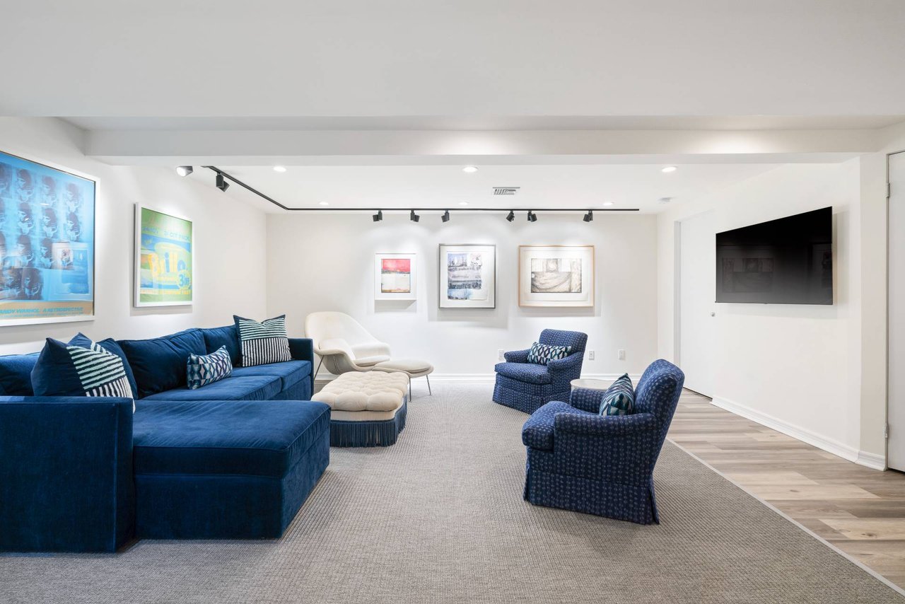 4 Reed Pond Court