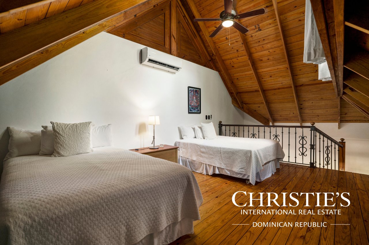 Villa Shangri-la – Caribbean Oceanfront Villa