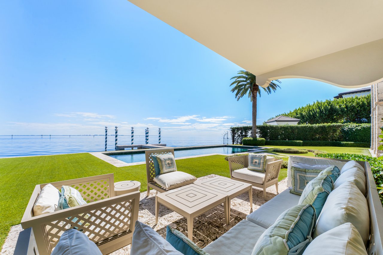 10 Tahiti Beach Island Road, Coral Gables