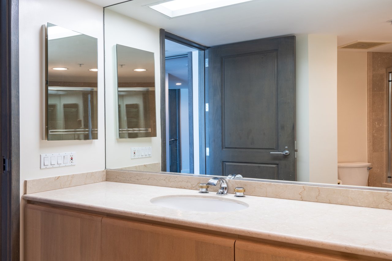 10490 Wilshire Blvd #1705