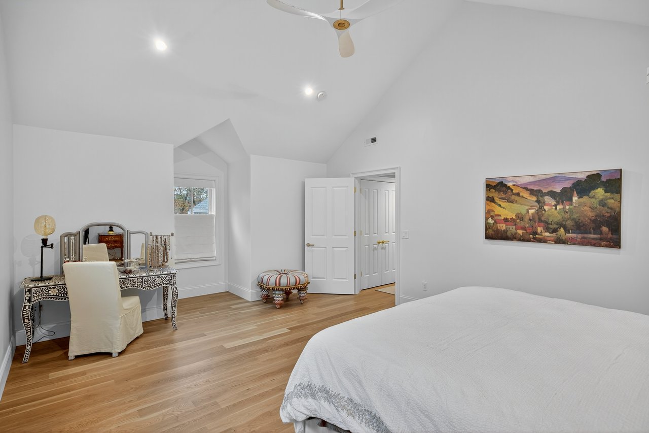 A Turnkey Seapuit Offering in Osterville