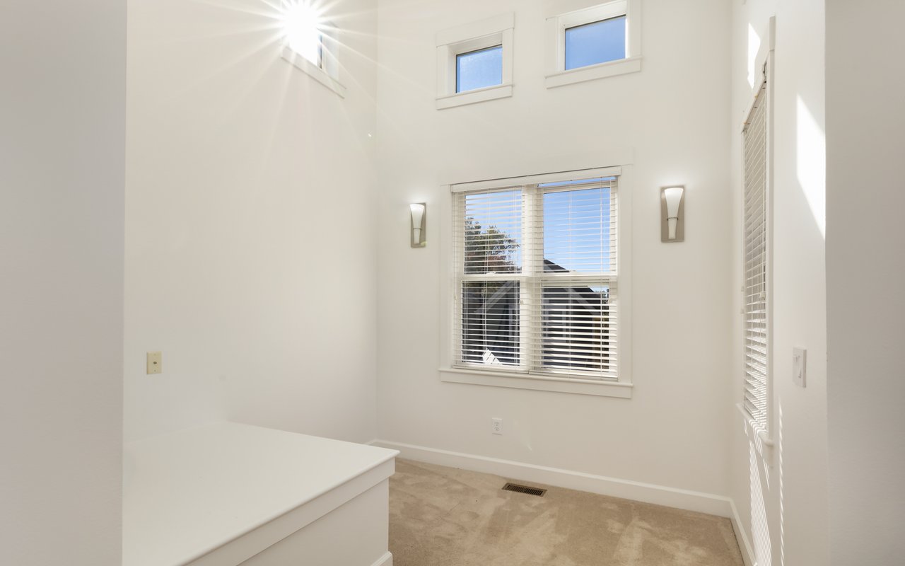 2621 Thornbird Place