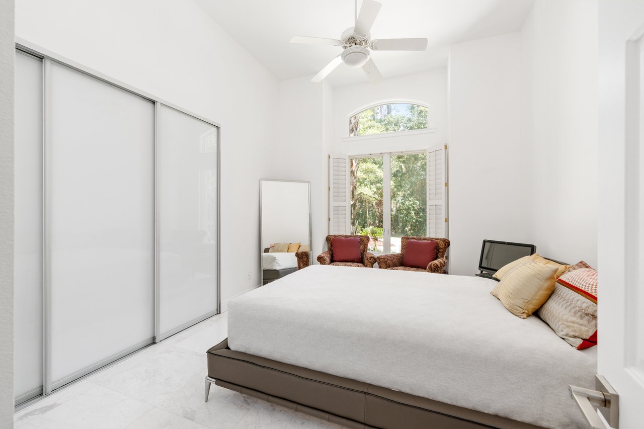 6709 SW 17th Terrace Rd