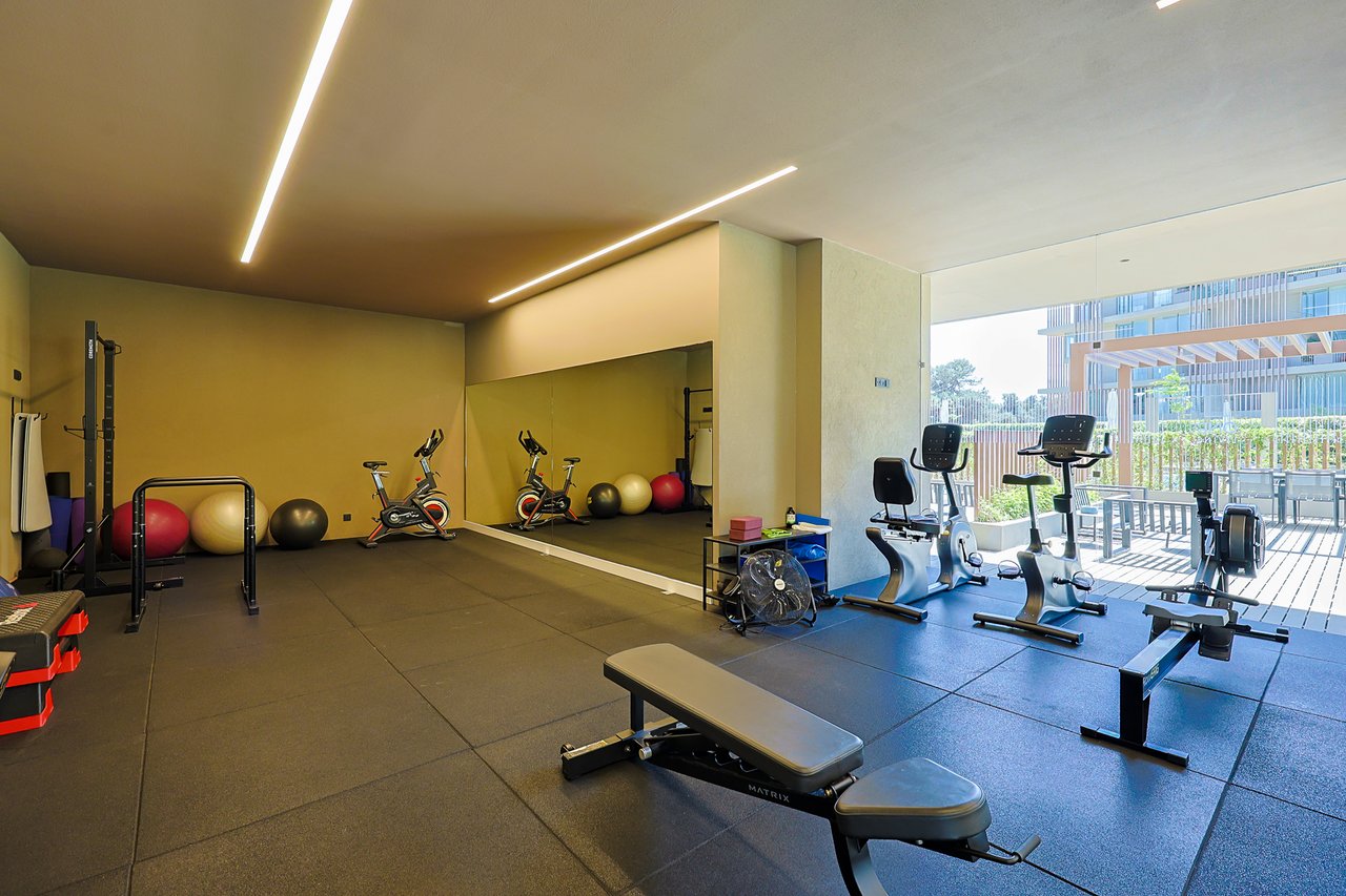 Elegant 2-Bedroom Apartment in One Living Cascais with Premium Amenities