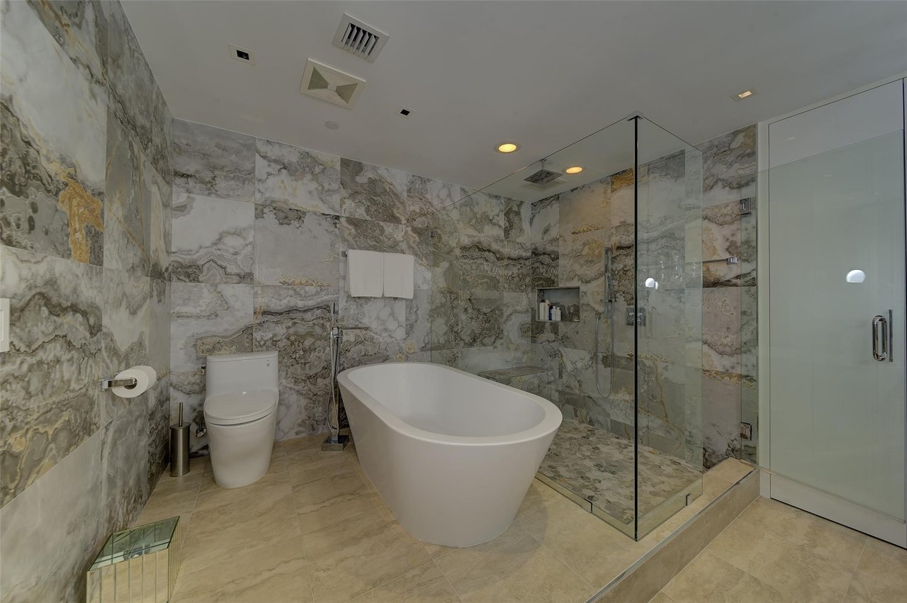 1 N Fort Lauderdale Beach Blvd 1906