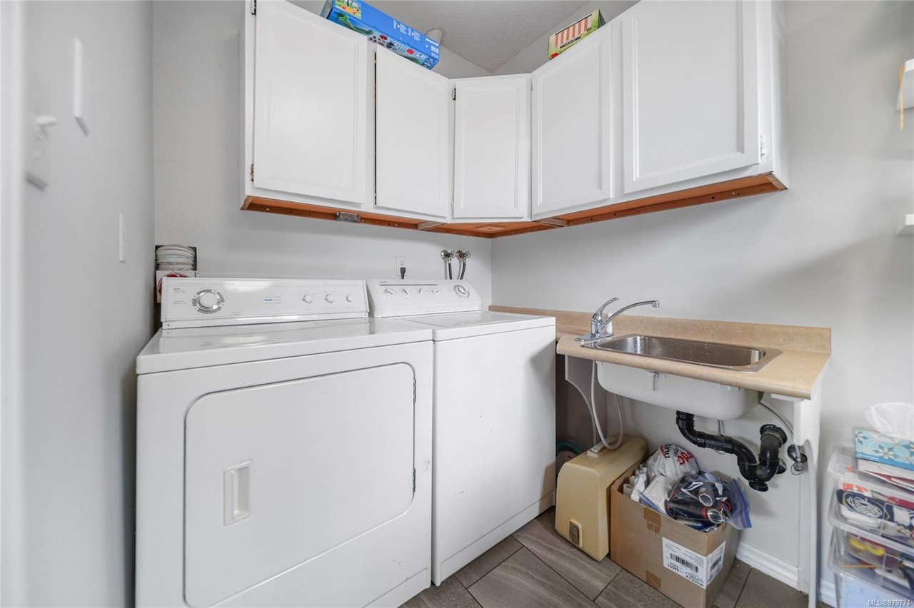 903 Graythorpe Pl