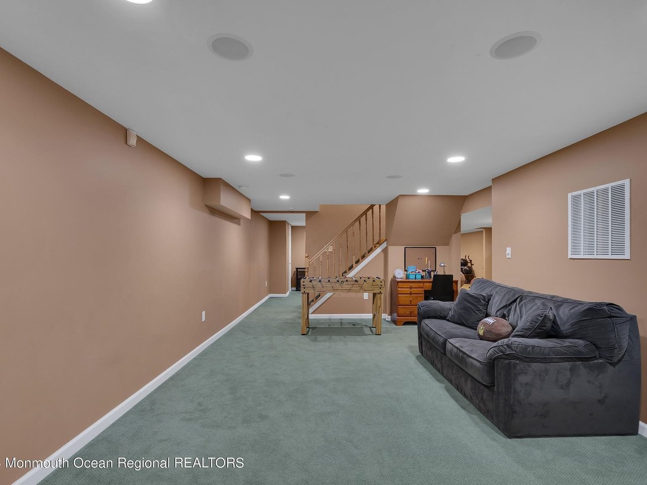 1 Cedar Court
