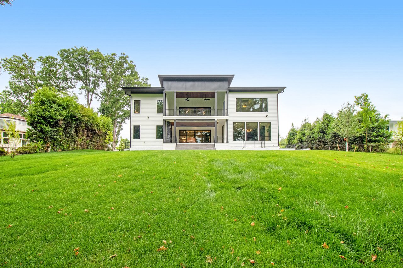 	  	1138 Basil Rd, Mclean, VA 22101