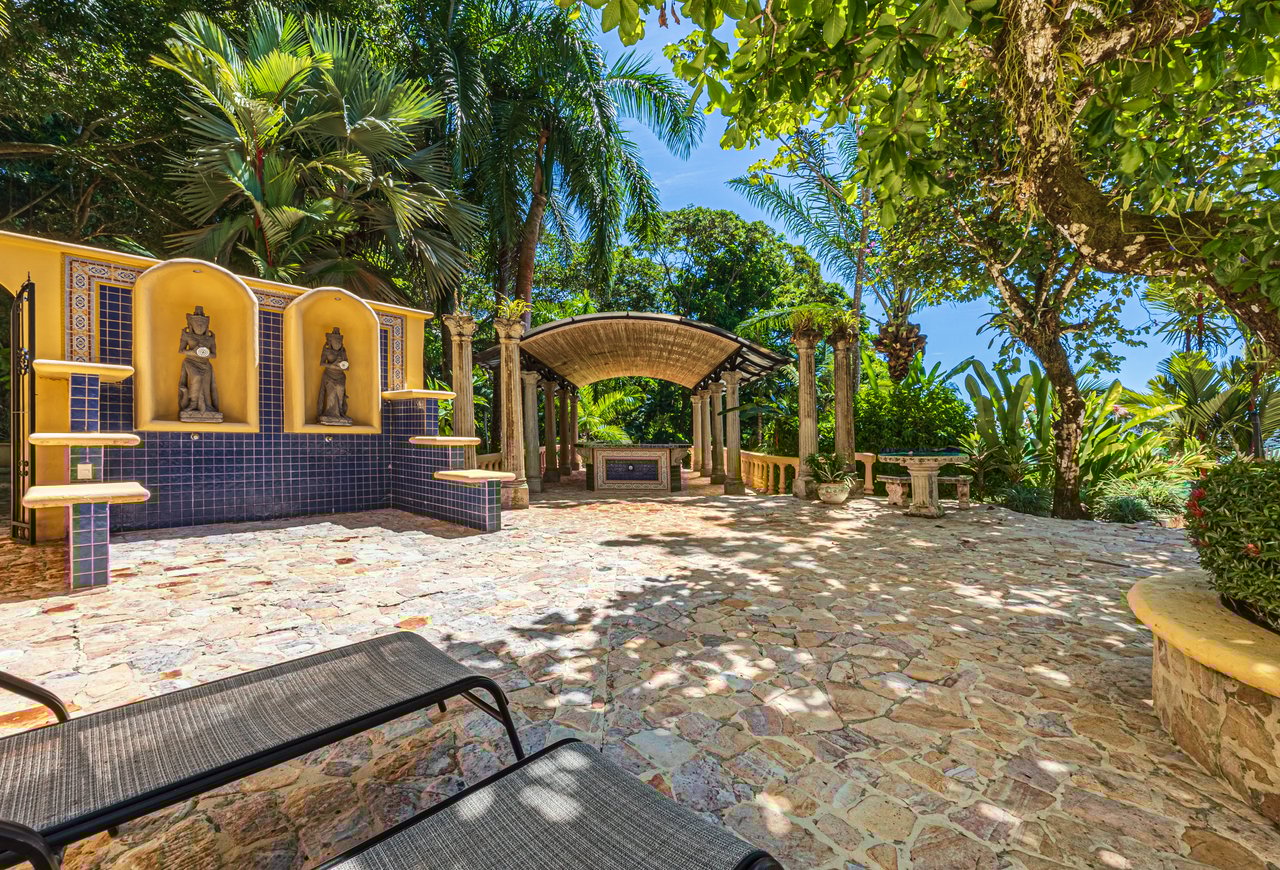 Nido Escondido, Playa Dominical