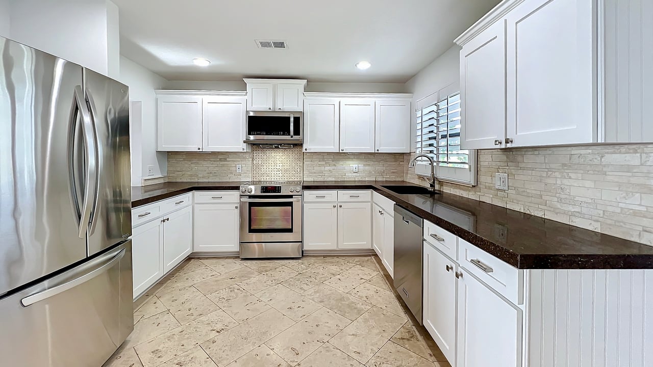 Luxury Lakefront Winter Park Condominium for Lease