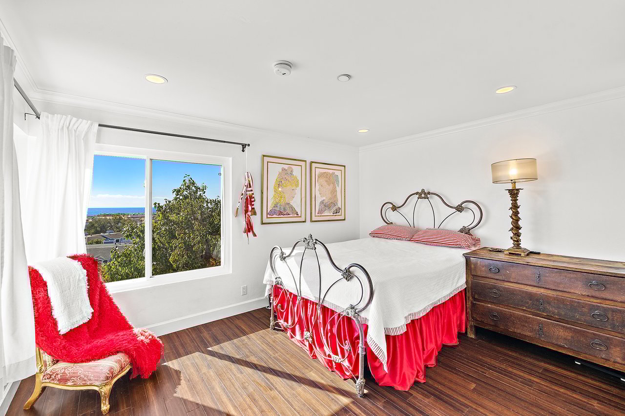 2127 Avenida Espada 210