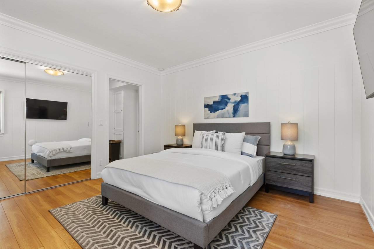 15435 Sutton St, Sherman Oaks