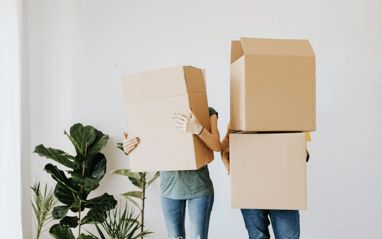 8 Tips To Make Moving Less Stressful
