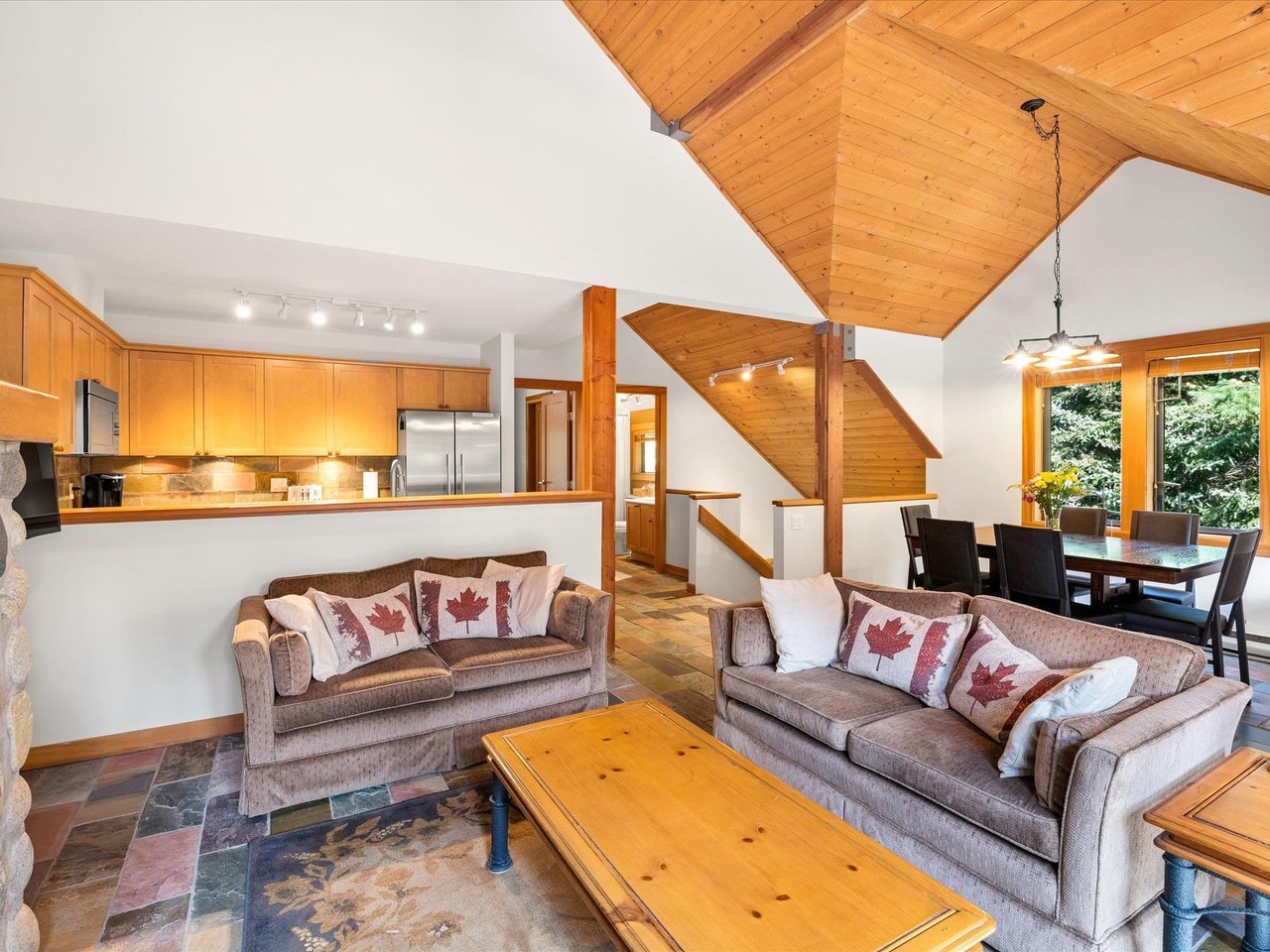 4658 Montebello Pl