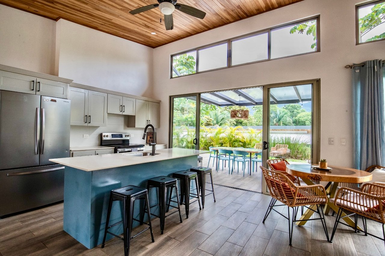 Mountain View 3 Bedroom Home in Toucan Gated Community