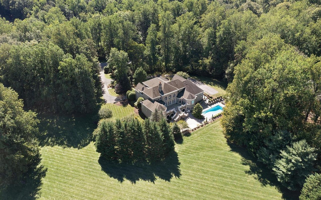 Burleigh Manor