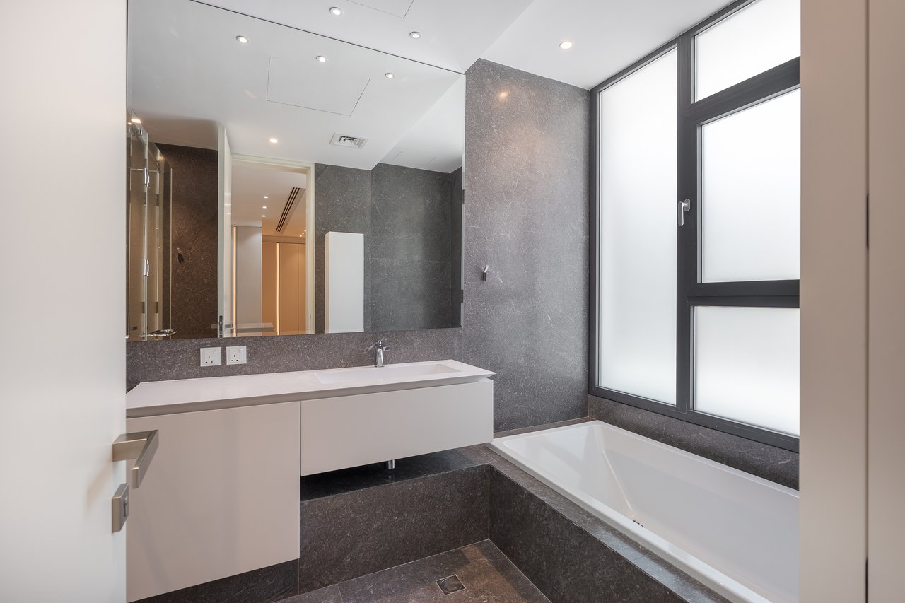 Umm Al Sheif Villa