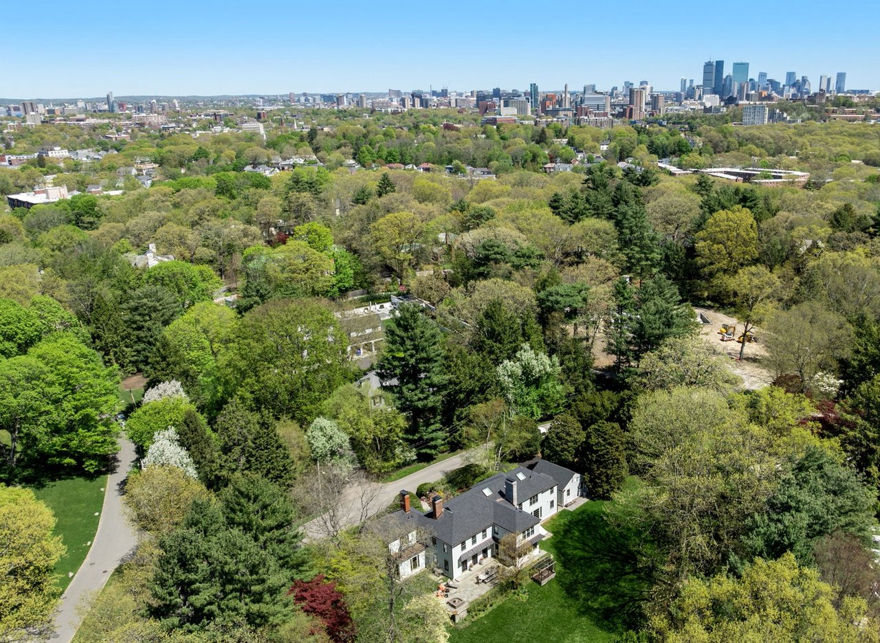 Renovated Georgian Colonial 