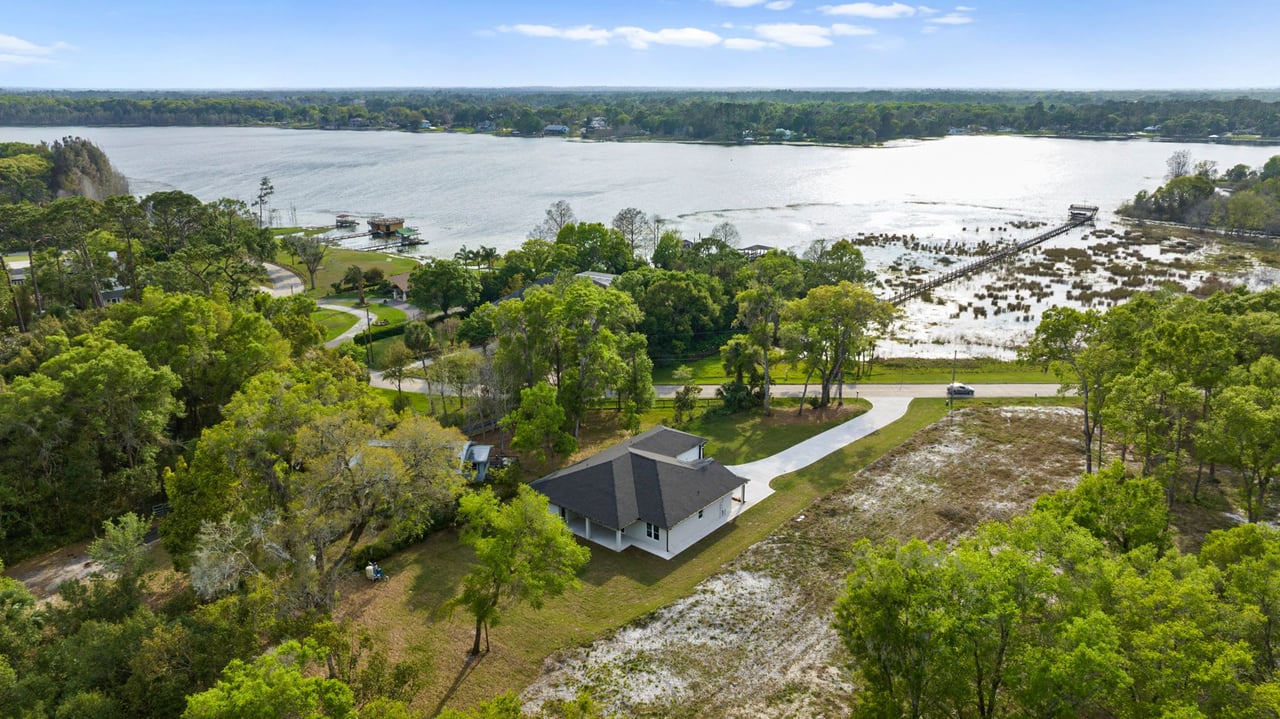 Lake Life Estates