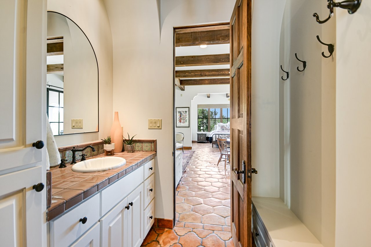 Spanish Oaks Hacienda