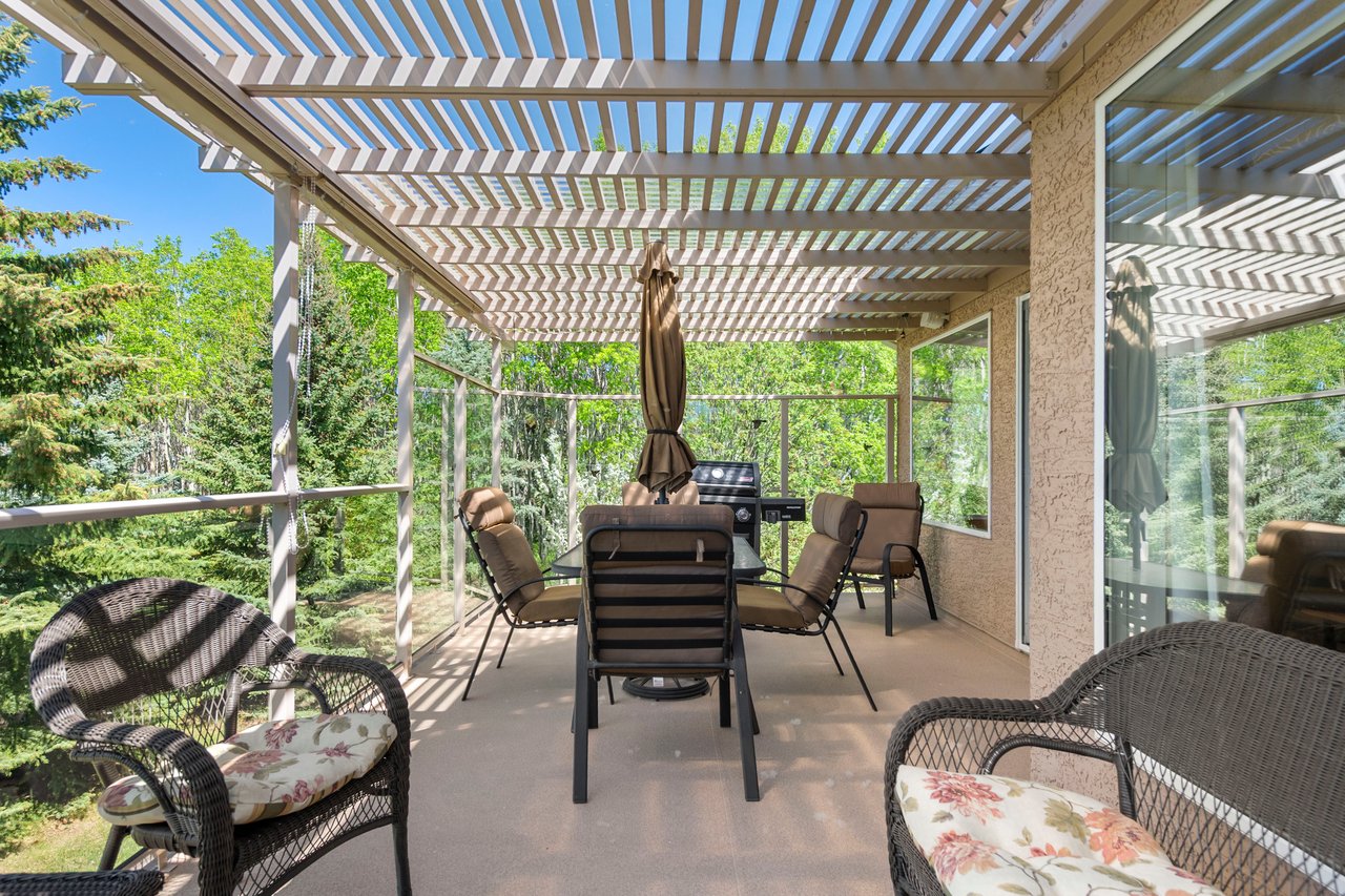 8 Willow Lane
