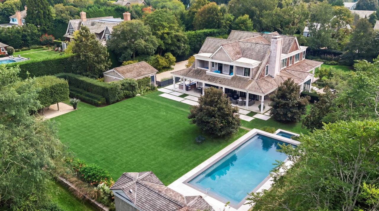 A MODERN CLASSIC IN SOUTHAMPTON'S ESTATE DISTRICT