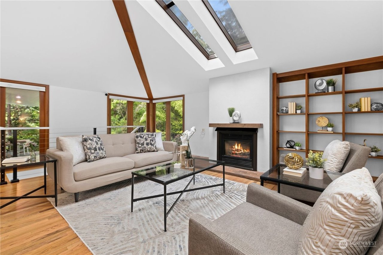 1515 NE 105th Street