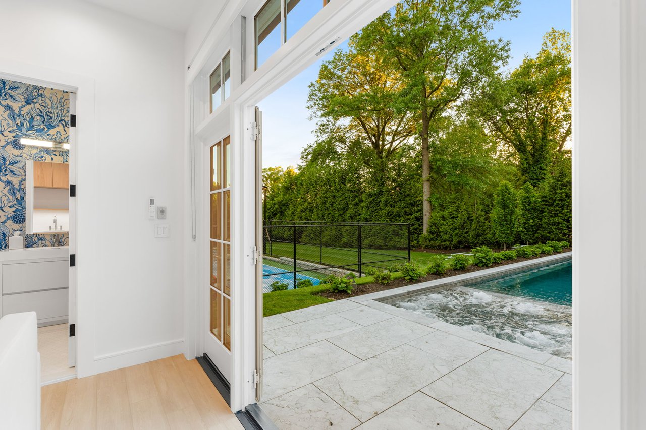 306 Hutchinson Road