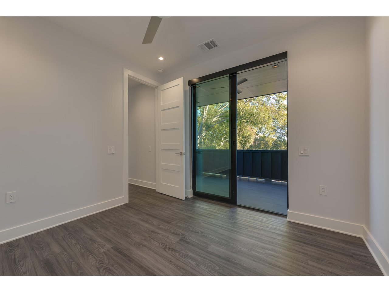 New Construction Luxury Lease in Central Austin with Guest House