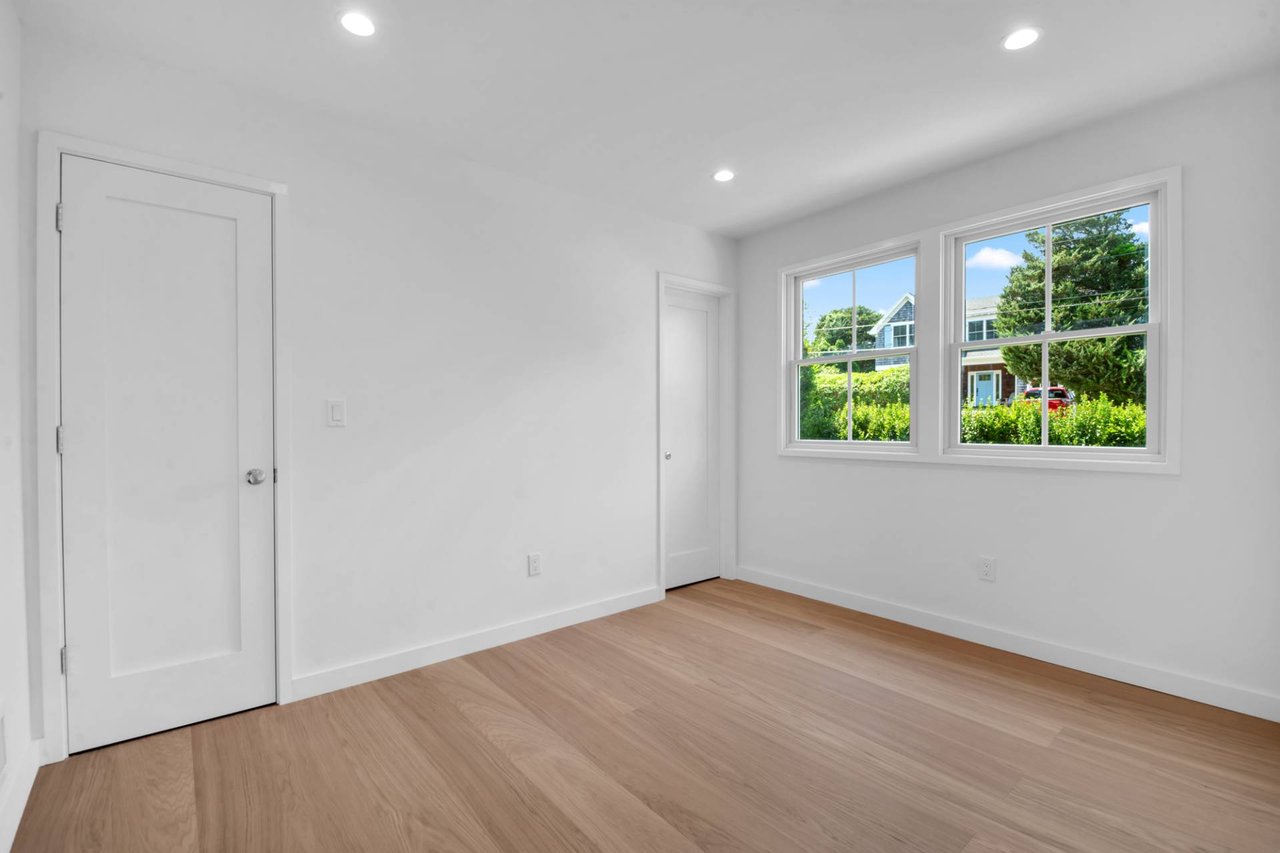 24 Windermere Dr