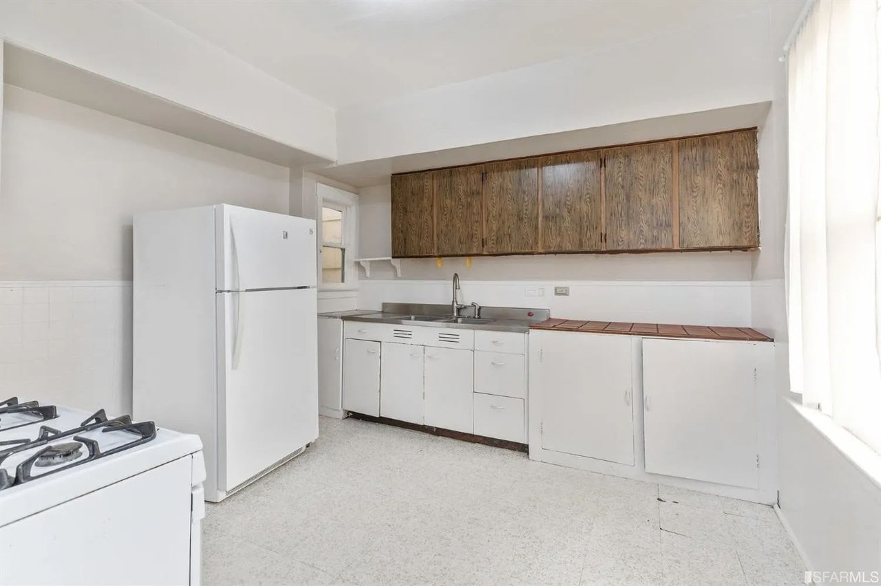 546 Monterey Blvd